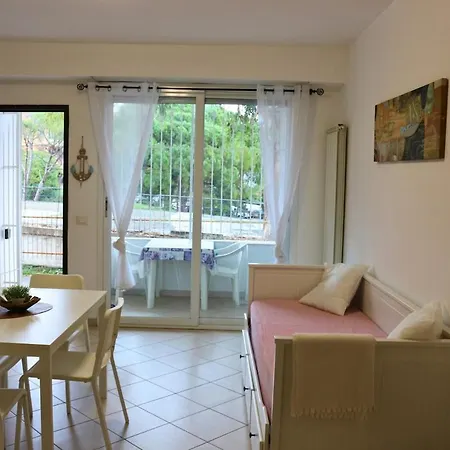 -sanremo-bussana- Suite-b With Ac - 5 Min From The Sea Apartment *