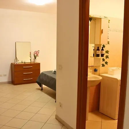 -sanremo-bussana- Suite-b With Ac - 5 Min From The Sea Sanremo