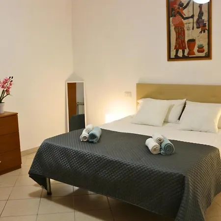 -sanremo-bussana- Suite-b With Ac - 5 Min From The Sea סנרמו