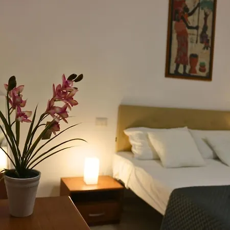 -sanremo-bussana- Suite-b With Ac - 5 Min From The Sea סנרמו